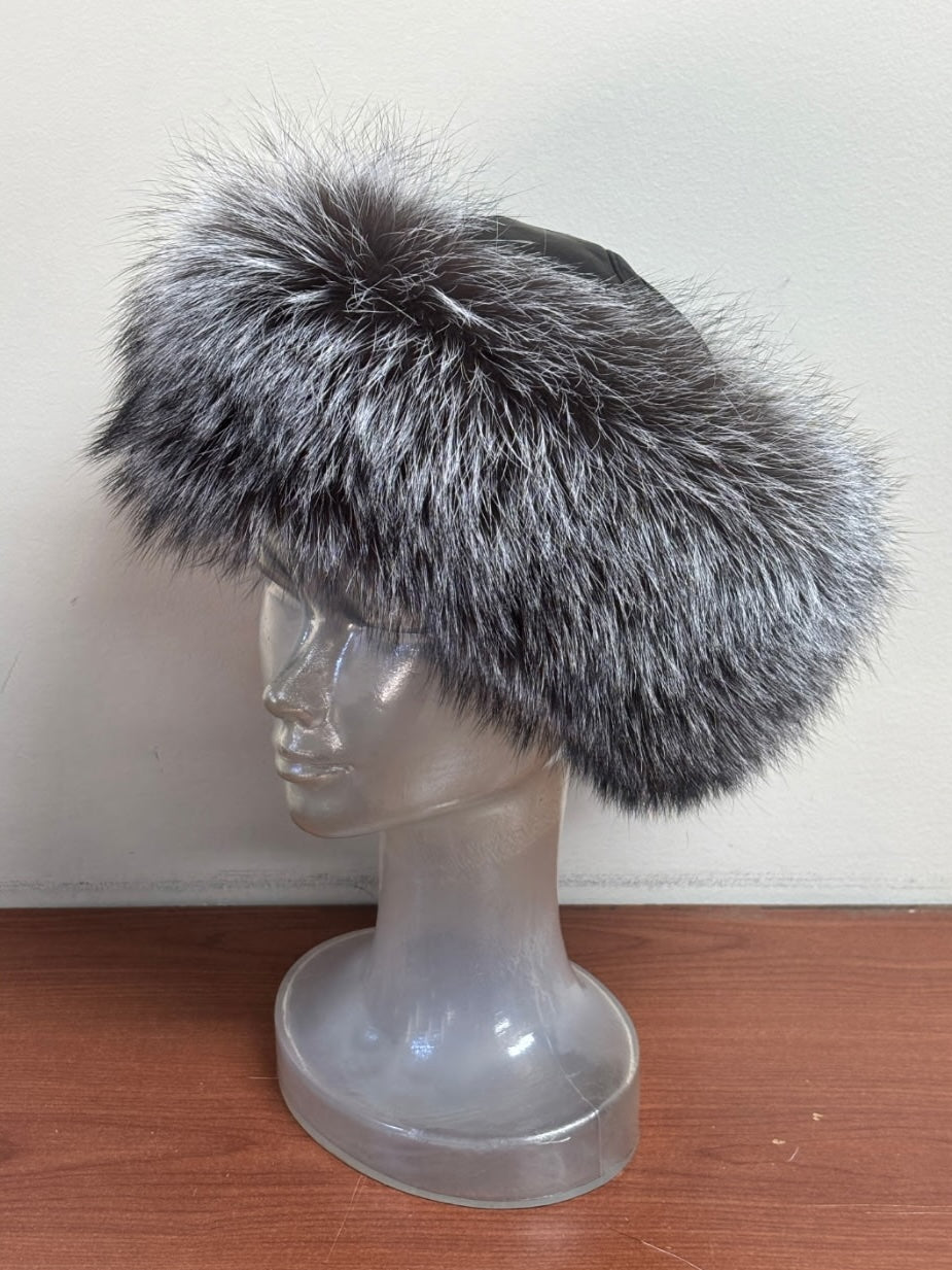 Women's fur hat with leather top